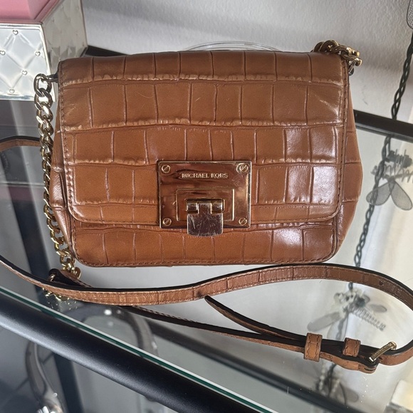 Michael Kors Brown Croc-Embossed Crossbody Bag - Picture 3 of 8